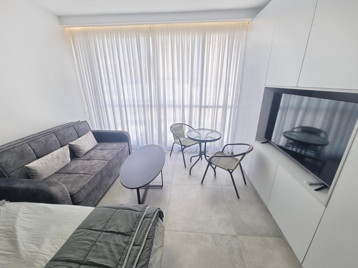 חוויה בכיכר Apartment Netanya Exterior photo